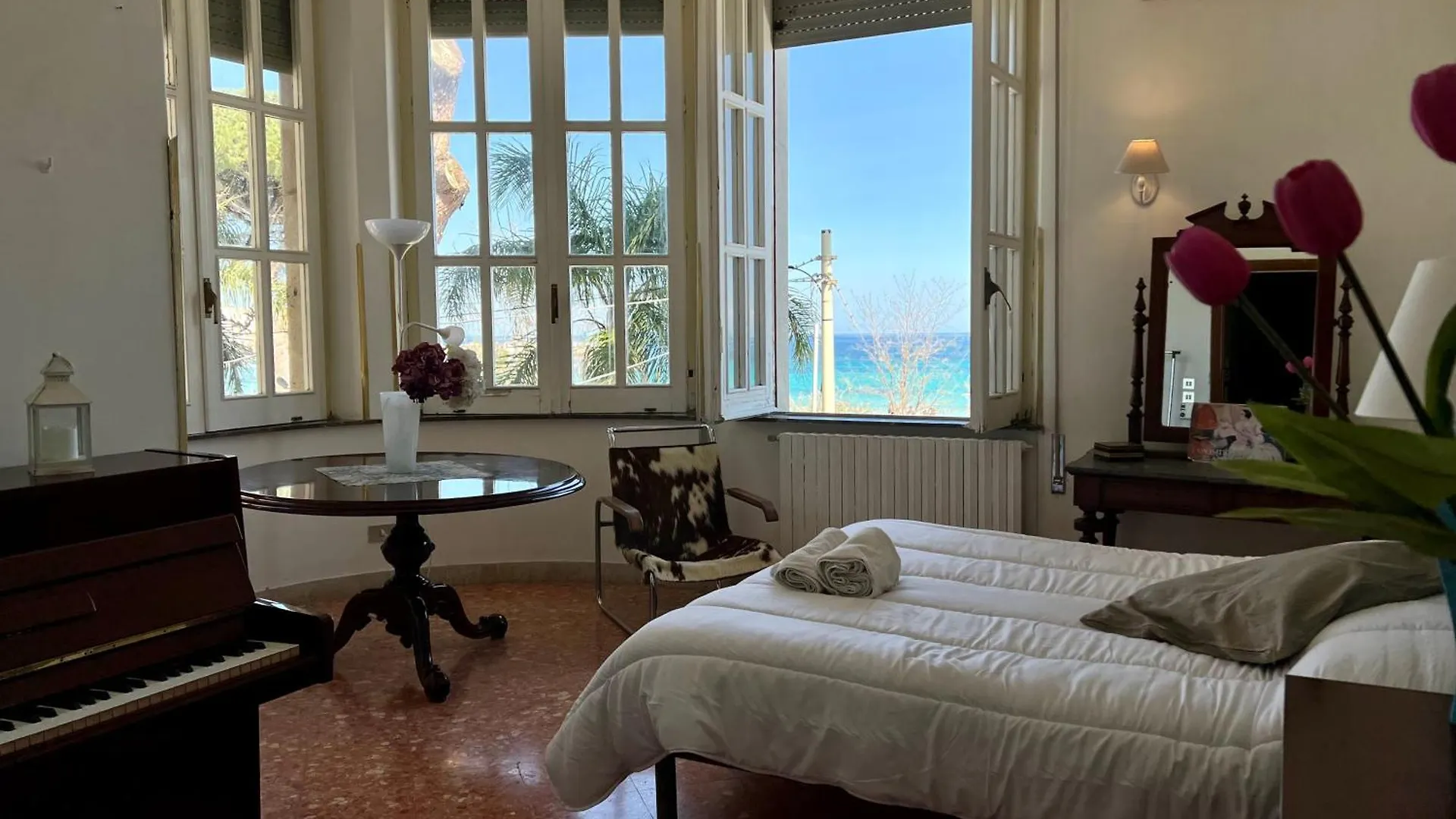 A Casa Di Vale, Relax In Front Of Mondello Beach Palermo Lejlighed