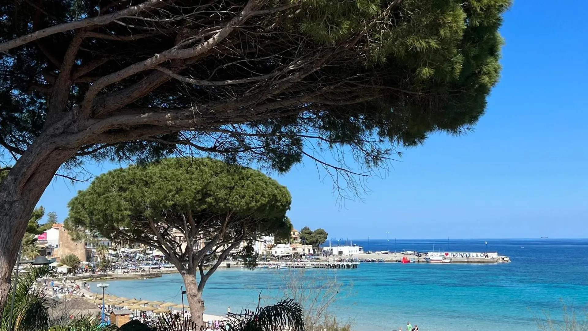 A Casa Di Vale, Relax In Front Of Mondello Beach Palermo Lejlighed