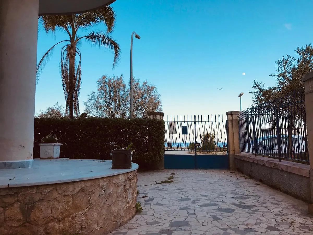 Lejlighed A Casa Di Vale, Relax In Front Of Mondello Beach Palermo