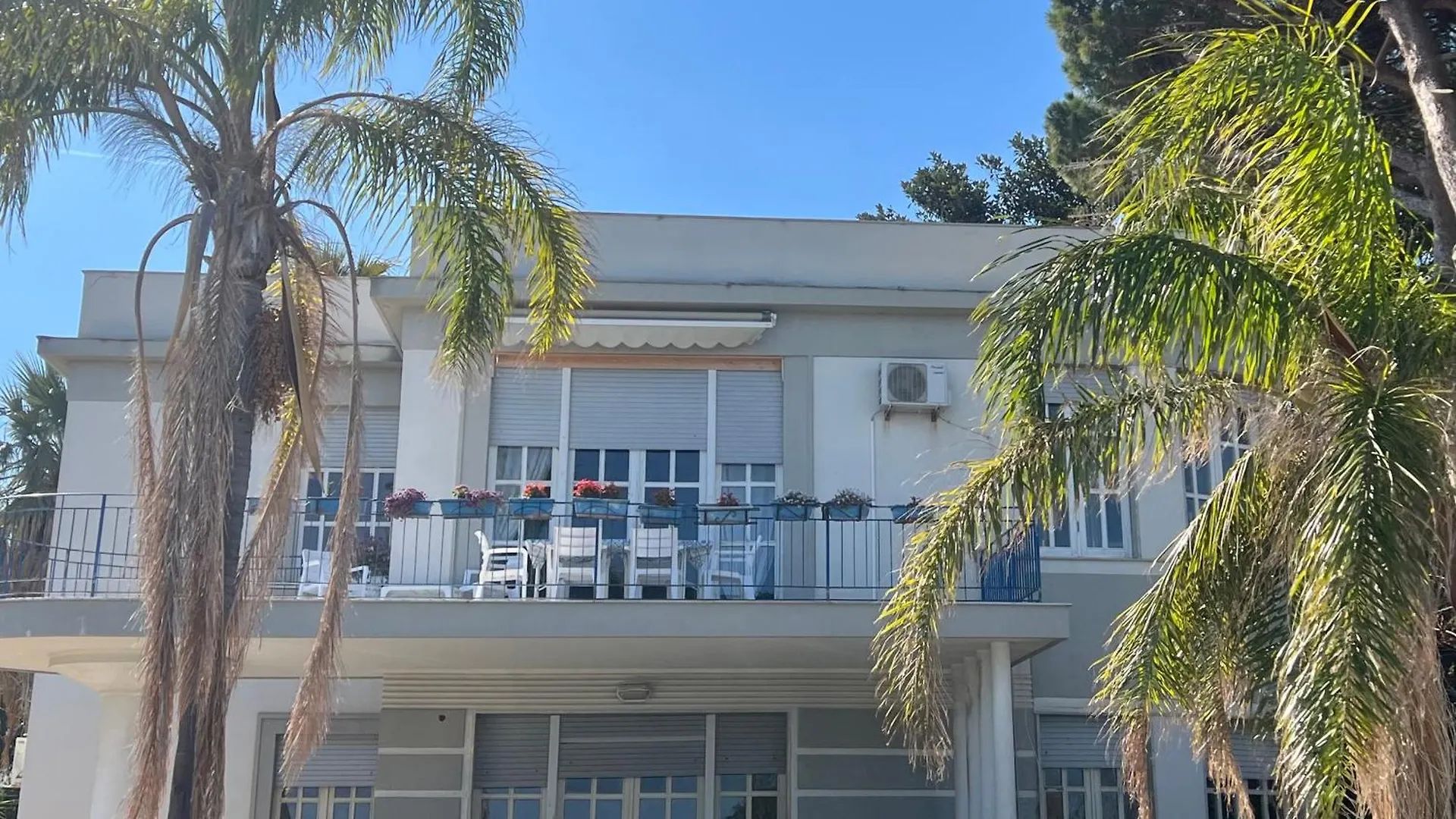 Apartment A Casa Di Vale, Relax In Front Of Mondello Beach Palermo Italy